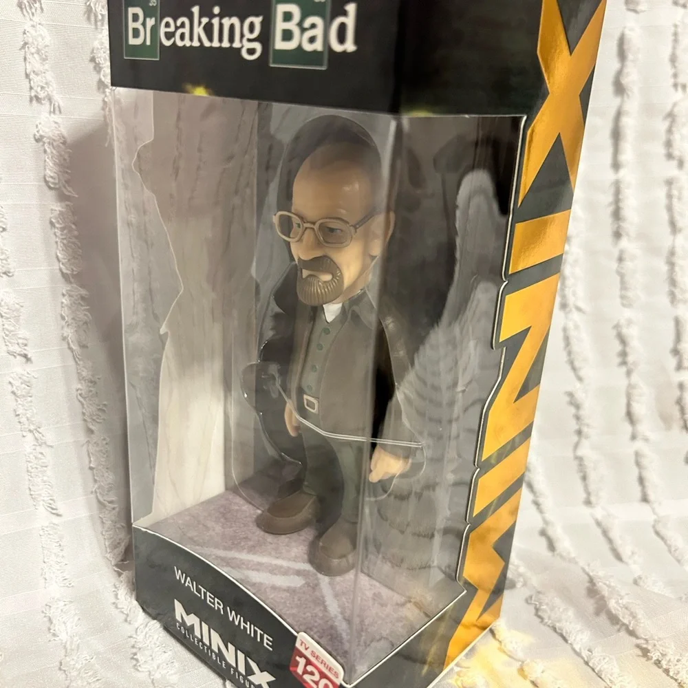 Walter‎ White Vinyl Figure
